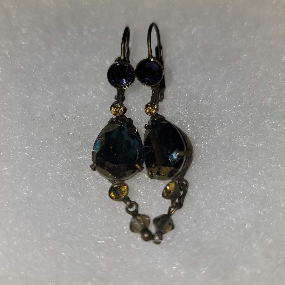 Sorrelli dangle earrings